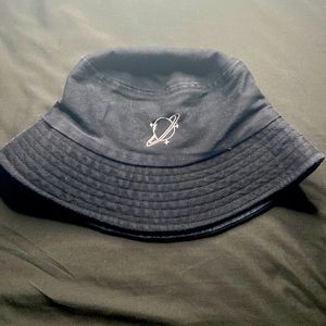 Black planet bucket hat